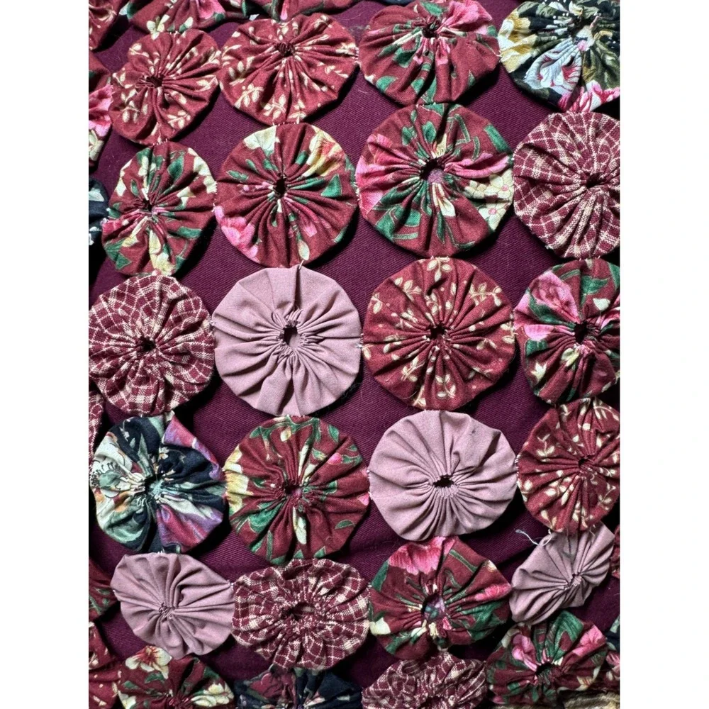 Unbranded Vintage Yo-Yo Quilt Throw Pillow Square Burgundy Floral Excellent Lace